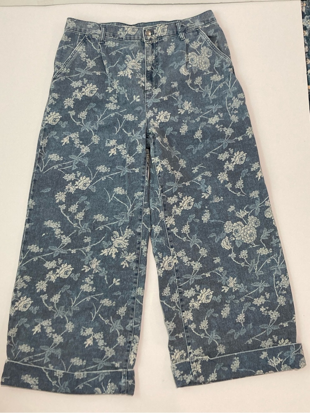 Anthropologie Pilcro Leon Double Hem High Waist Cuffed Blue Floral Jeans